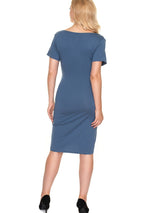 Vestido premamá ajustado con lazo frontal y escote cruzado